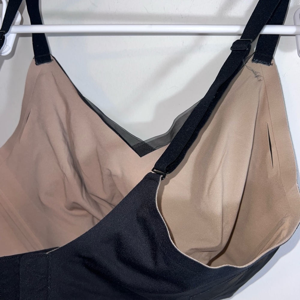 Honeylove Crossover Bra 1X black - Picture 9 of 11